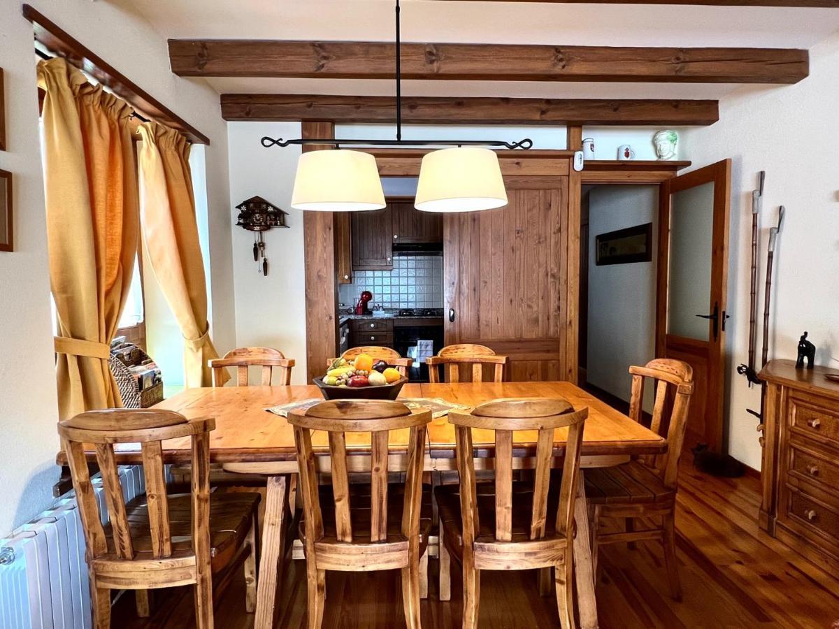 El Duplex De Espot - L'Amfitrionaアパートメント エクステリア 写真