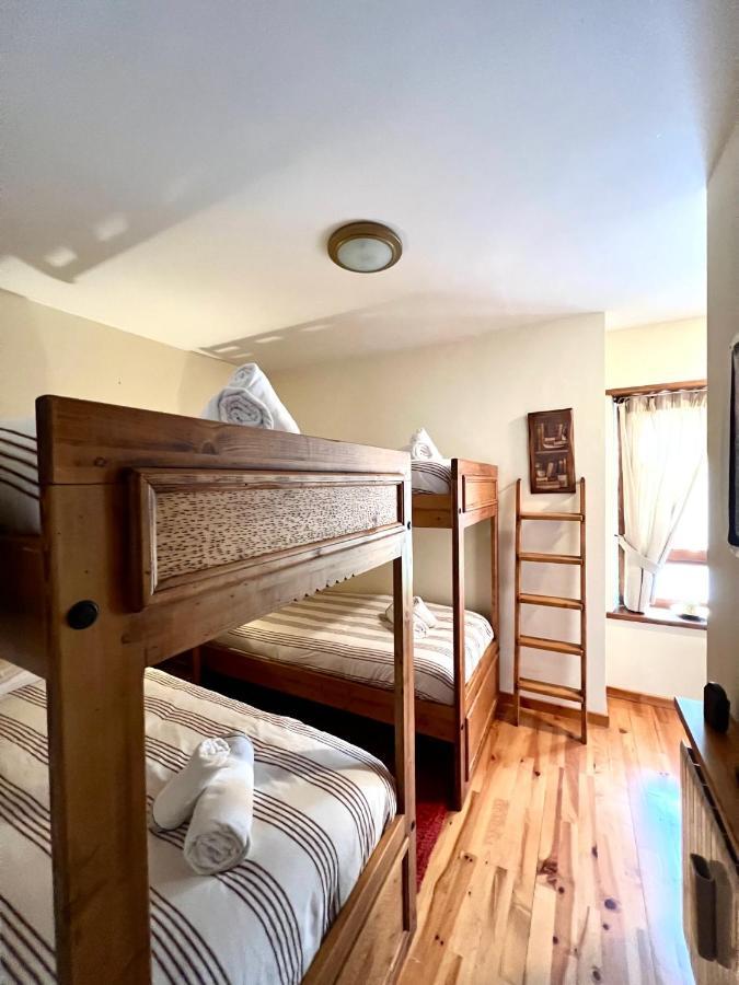 El Duplex De Espot - L'Amfitrionaアパートメント エクステリア 写真